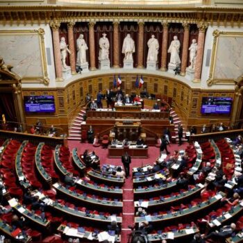 Le Sénat vote pour que votre livret A finance la guerre